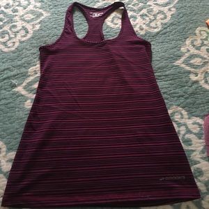 Brooks sports top